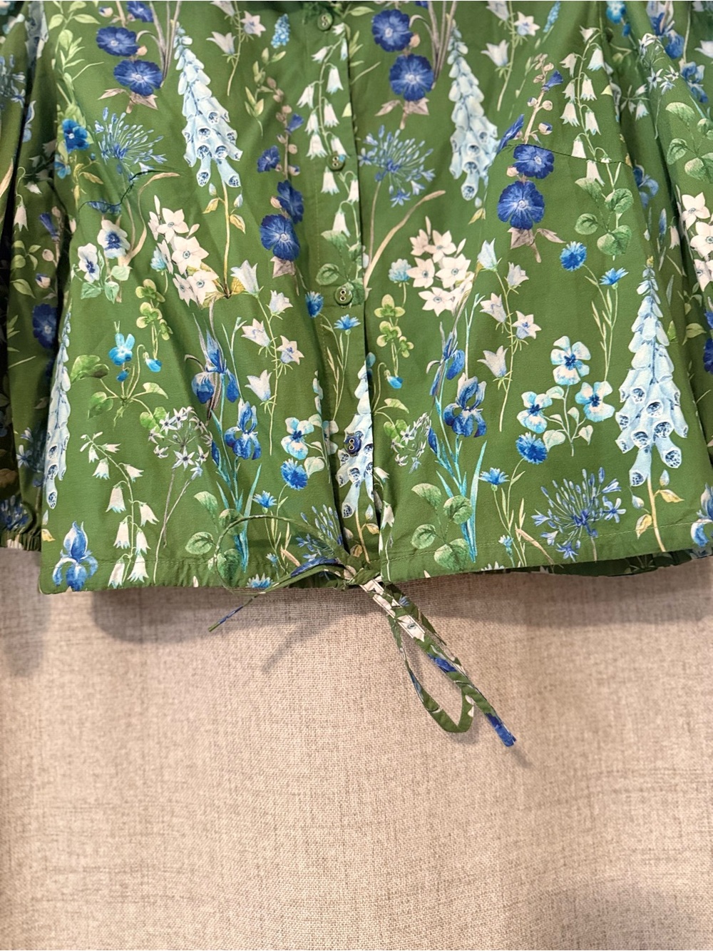 Olivia James Floral Tie Front Blouse | S - Picture 2 of 6